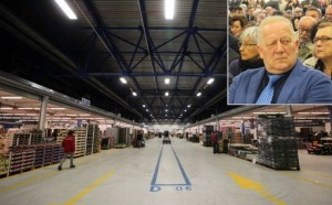 La Nuova Area Mercatale, alias il nuovo mercato ortofrutticolo all'ingrosso di Bologna. Nel riquadro in alto a destra Renzo Mainetti, titolare della Novafrut e presidente dimissionario di Fedagromercati Acmo Bologna.